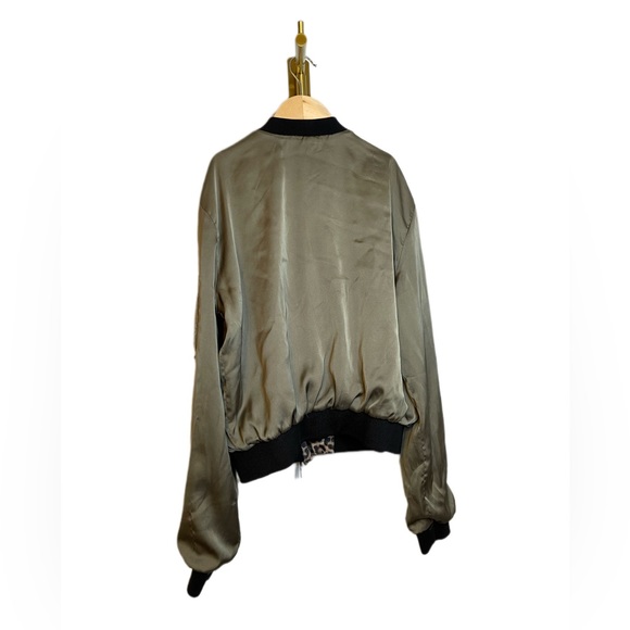 Green Cheetah Bomber Jacket Size S - Picture 2 of 4